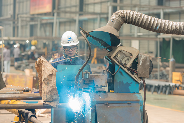 宣威网架自动化焊接